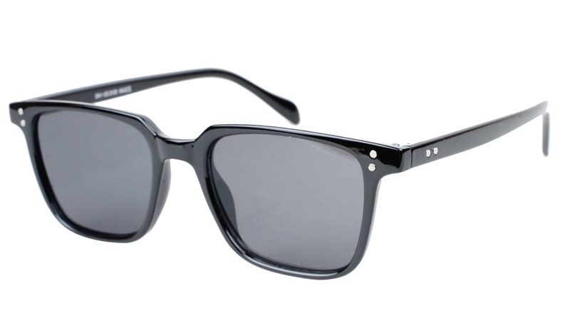 Unisex Medium Square Sunglasses. Black Color Frame. Unisex Medium Square Sunglasses. Black Color Frame.