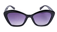 Soigné Female Oversized Cat Eye Sunglasses.Black Frame