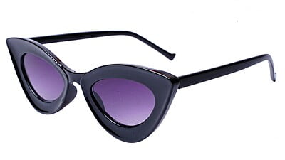 Soigné Female Large Cateye Sunglass.Glossy Black Frame